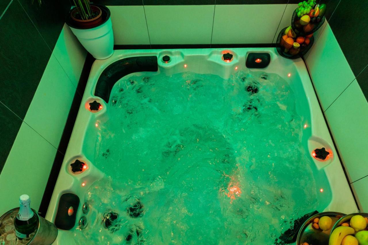 Apartment By The Way Hot Tub And Free Parking Dubrovnik Exterior photo